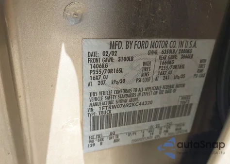 2002 Ford F-150 Lariat/Xlt из США, поврежденный, VIN 1FTRW07692KC44320